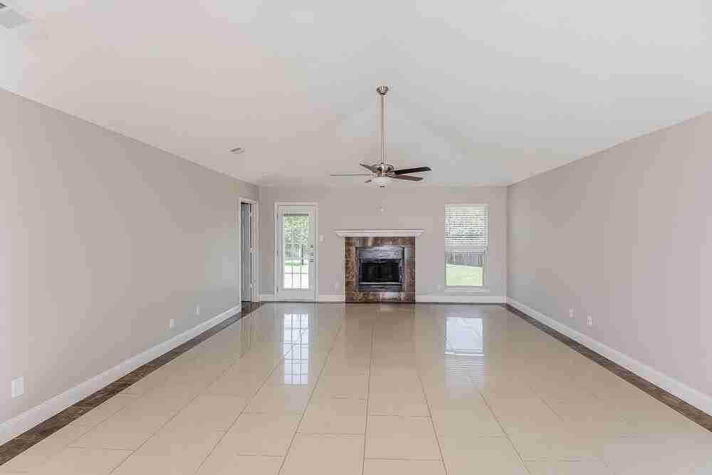 9105 Cranwell Ct - Photo 4 of 16