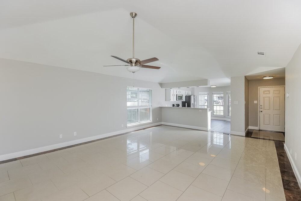 9105 Cranwell Ct - Photo 5 of 16