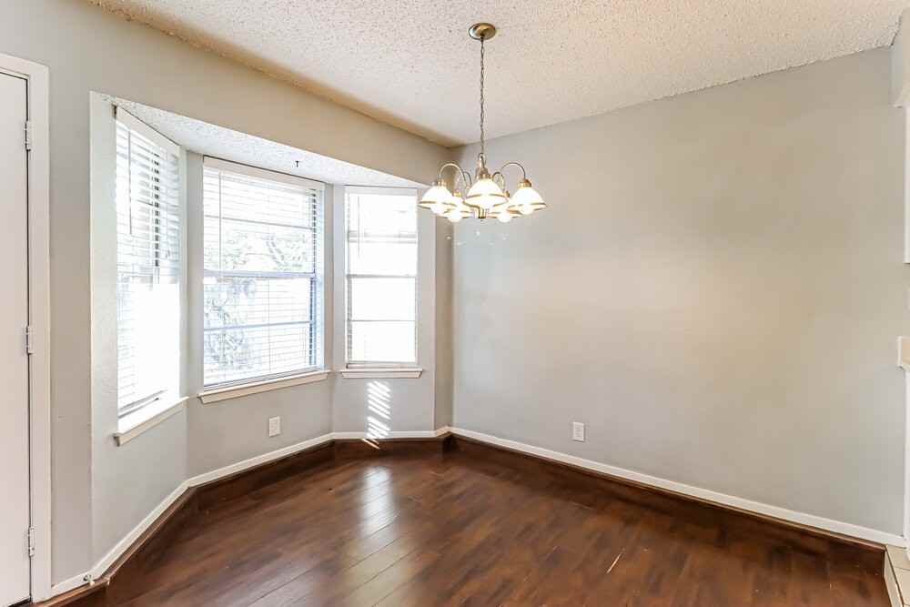 2821 Lana Cir - Photo 6 of 16