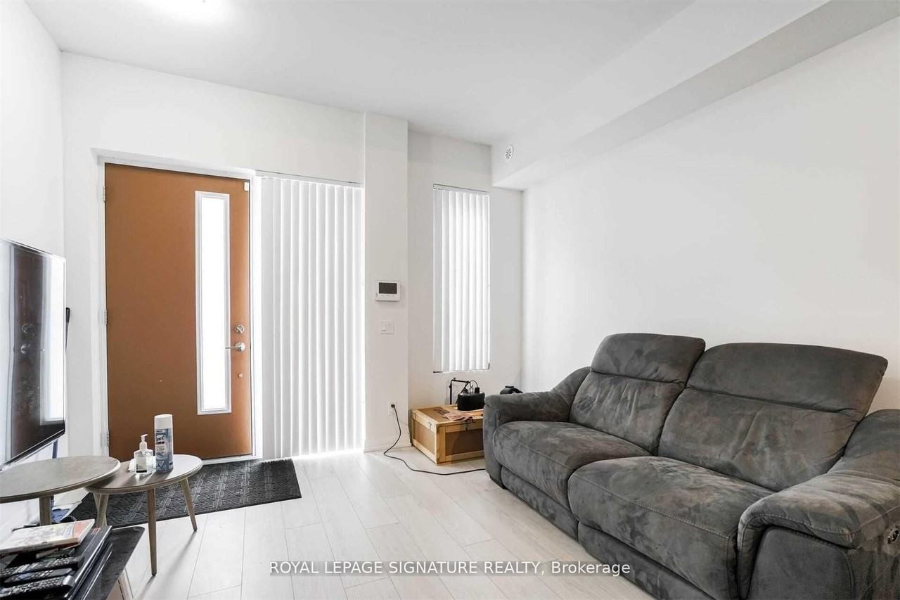 1010 Portage Parkway