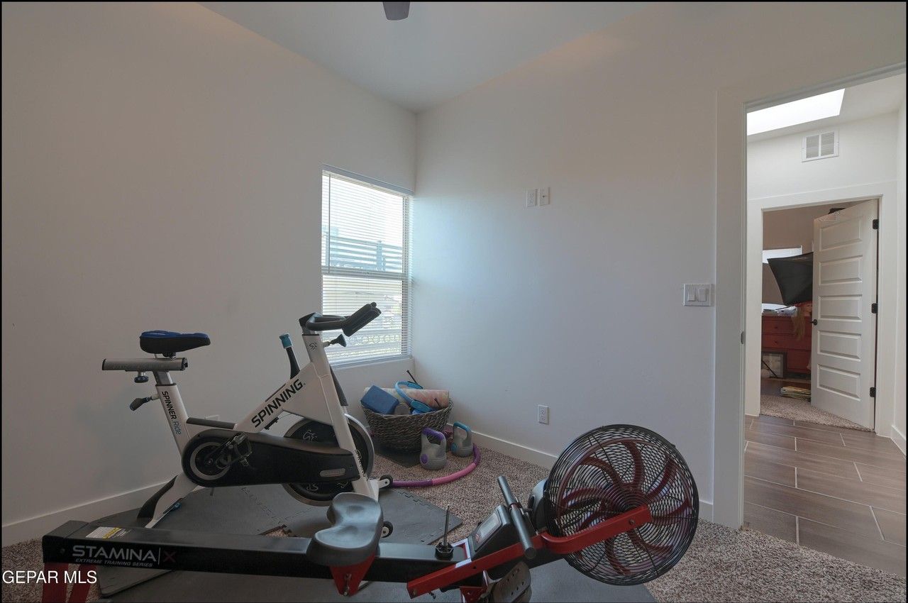 12478 Lanchester Dr - Photo 6 of 24