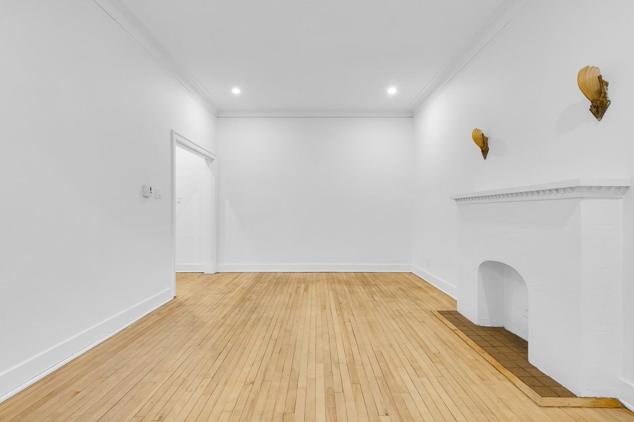 5235 Chemin de la Côte Saint Luc — photo 2