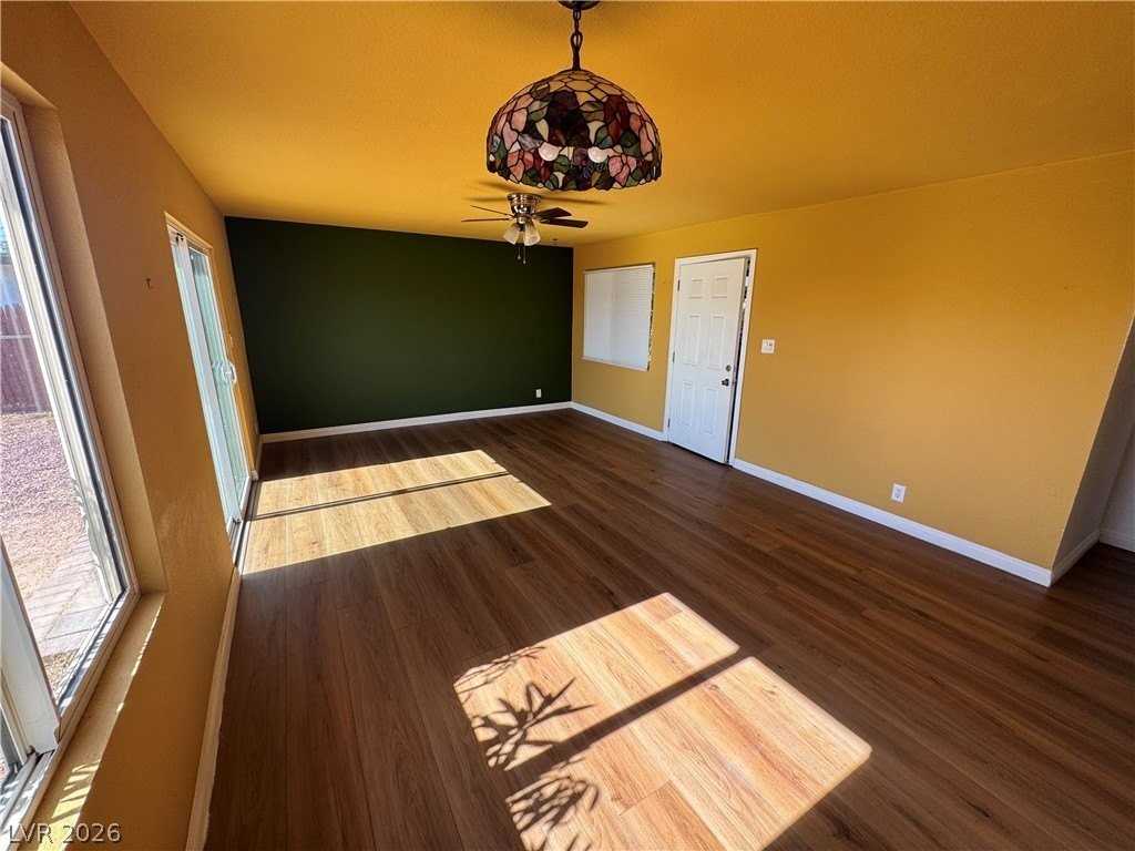 2720 Salt Lake St - Photo 5 of 21