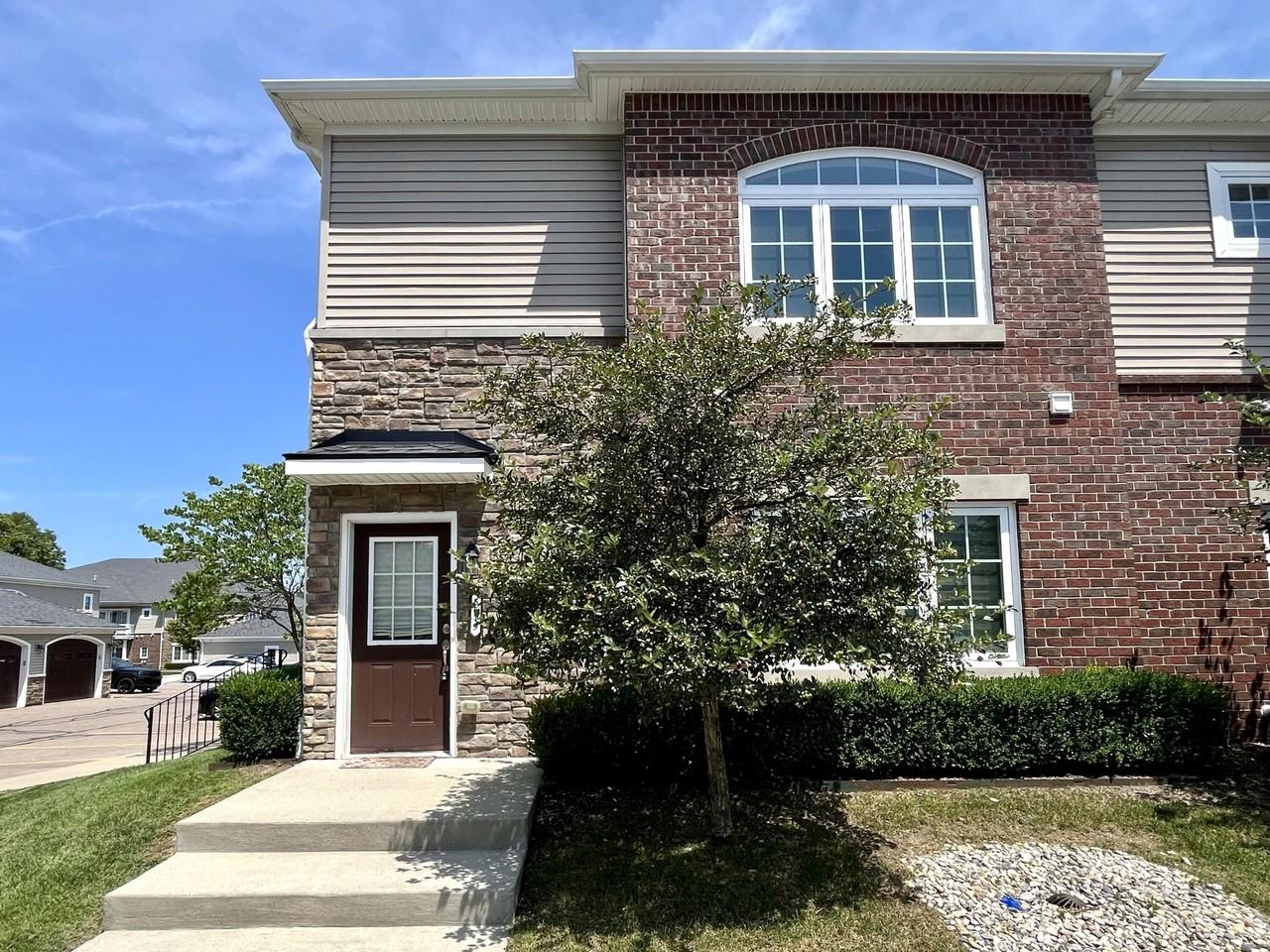 5619 Arbor Chase Dr - Photo 2 of 26