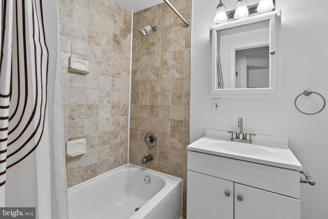 1810 Florida Ave Nw - Photo 6 of 13