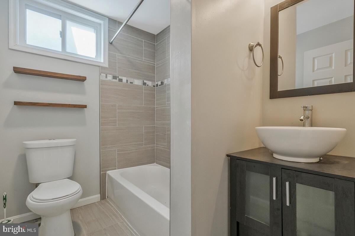 1116 Ute Way - Photo 5 of 35