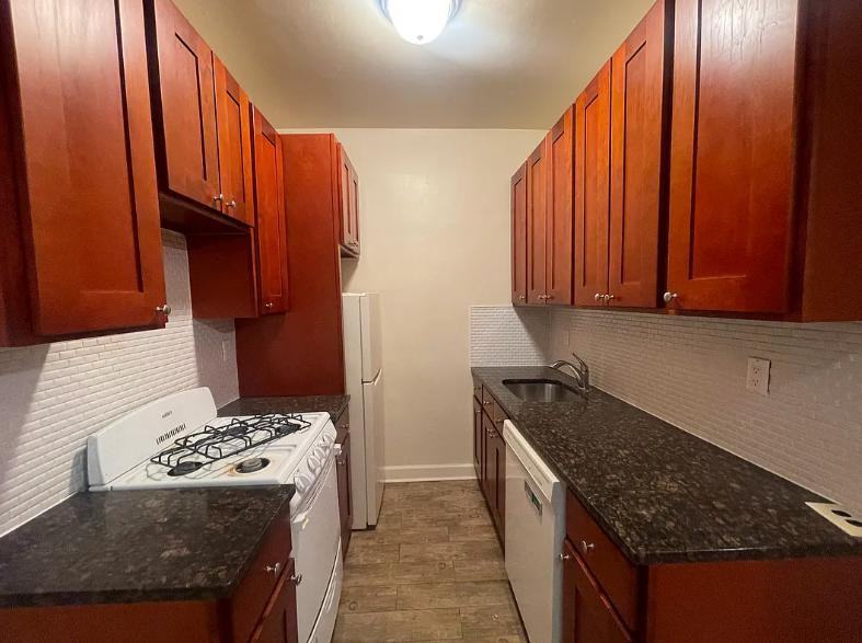 7410 35th Ave #119W - Photo 2 of 11
