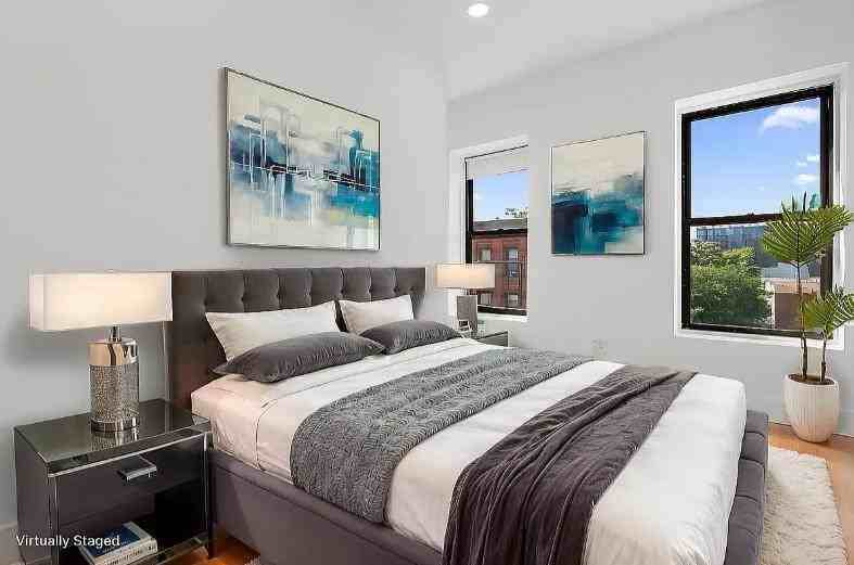 131 5th Ave #3R - Photo 2 of 5
