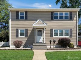 featured image of 19 Van Buren Ave