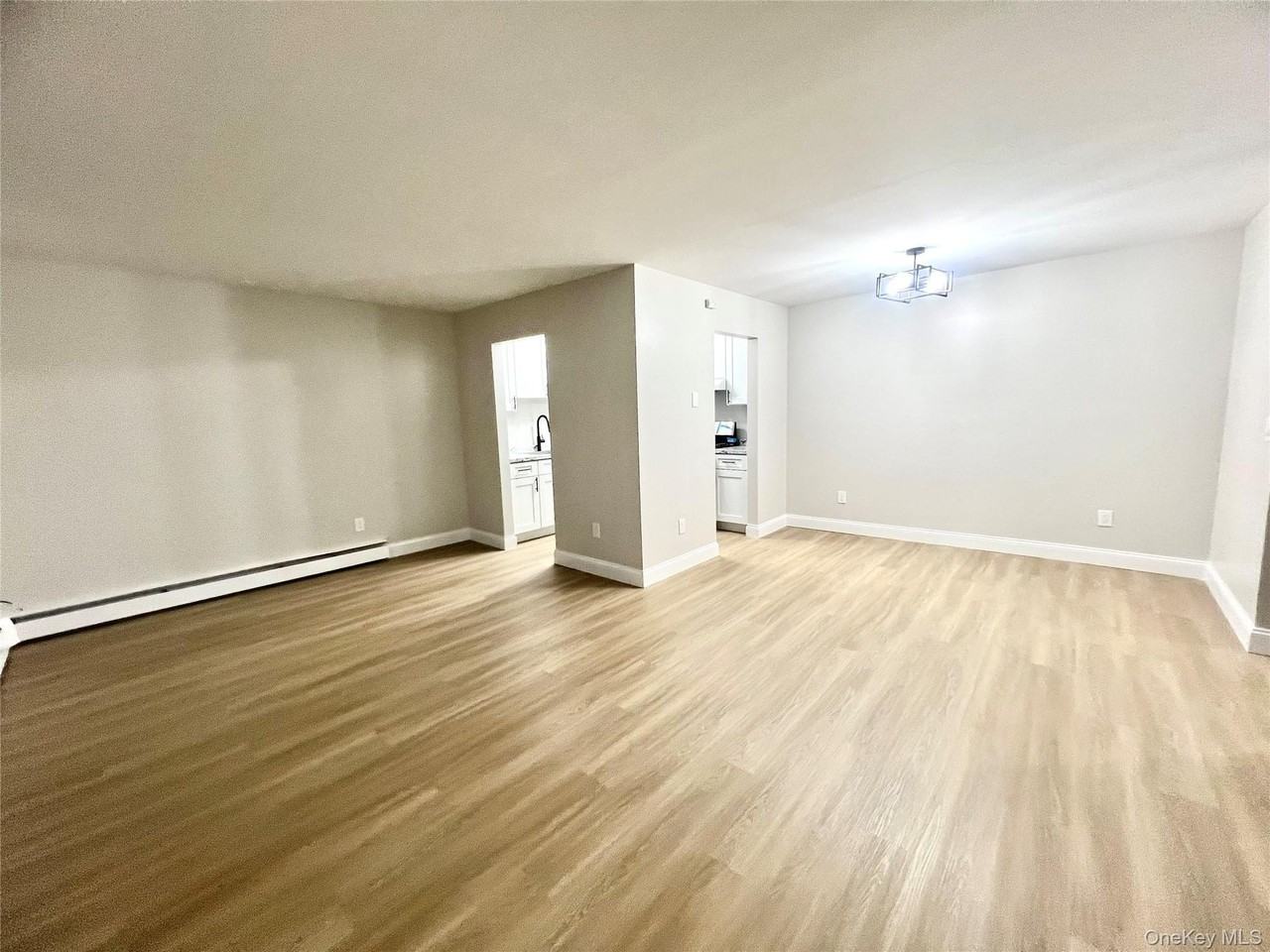 51 Ruth Ct - Photo 4 of 12