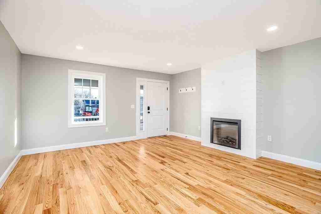 25 Milton St #1 - Photo 5 of 37