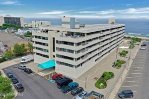 featured image of 525 Ocean Blvd #106