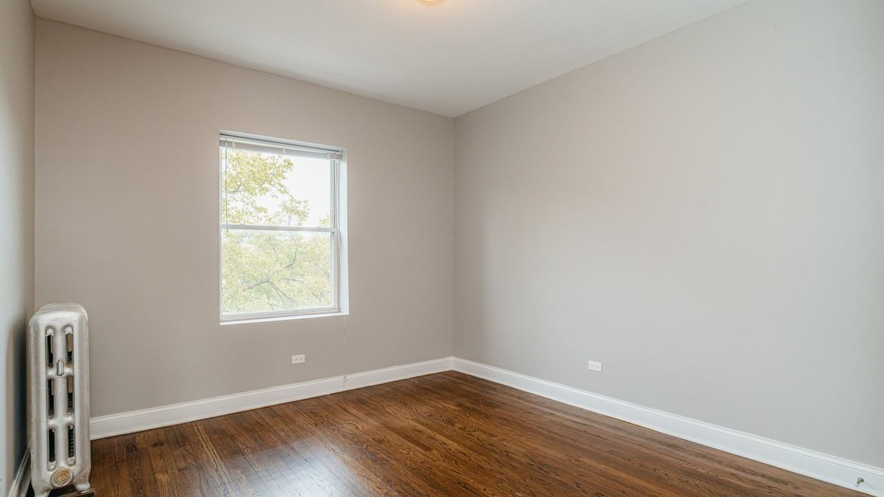 3853 W Schubert Ave #1 - Photo 6 of 11