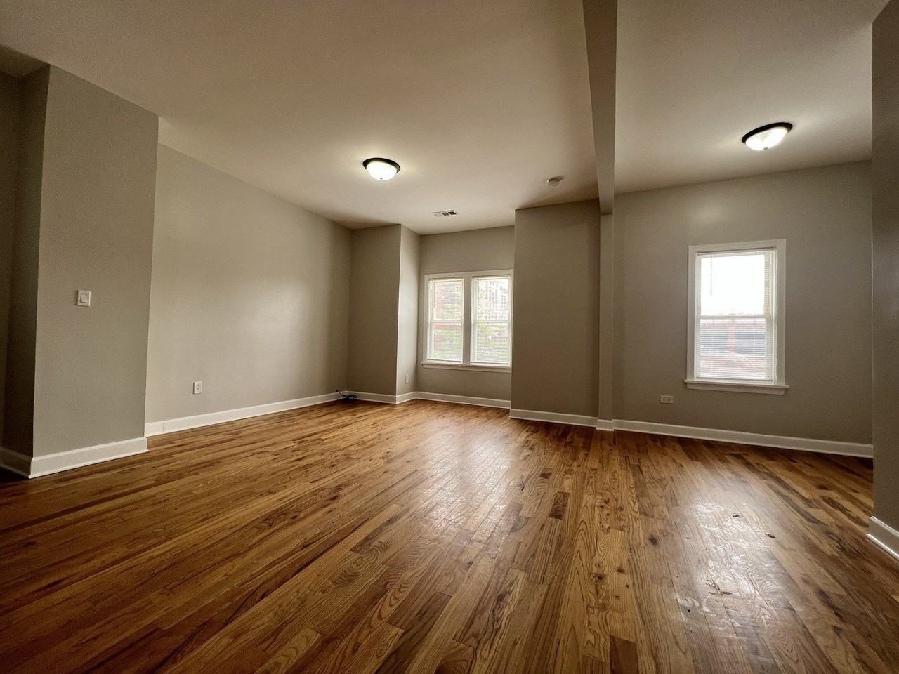 3614 W Mclean Ave #2 - Photo 2 of 18