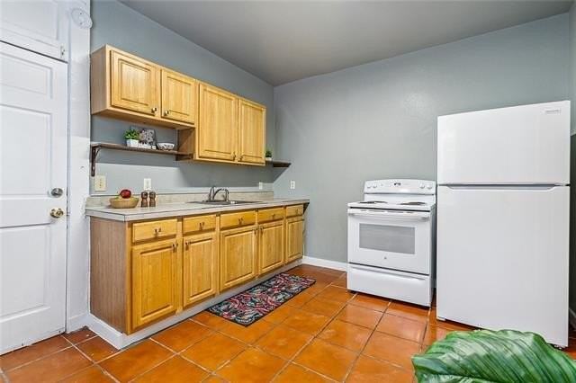 4707 Baudin St - Photo 6 of 10