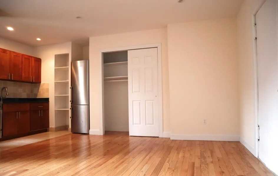 585 West 204th Street #3G - Photo 5 of 6