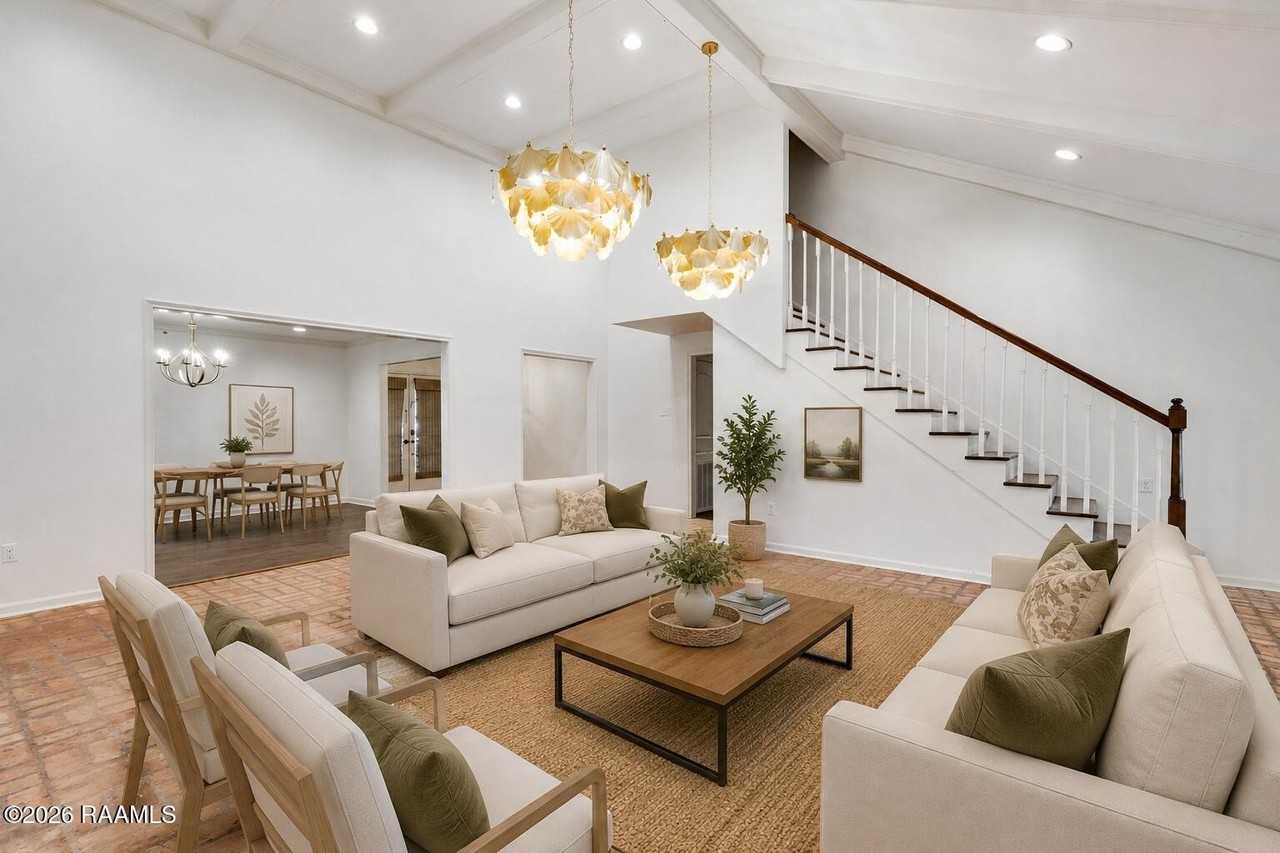 320 Lippi Blvd - Photo 6 of 30