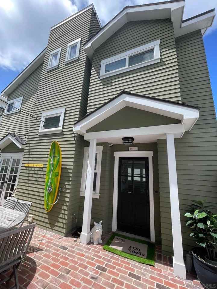 920 D Ave - Photo 3 of 30