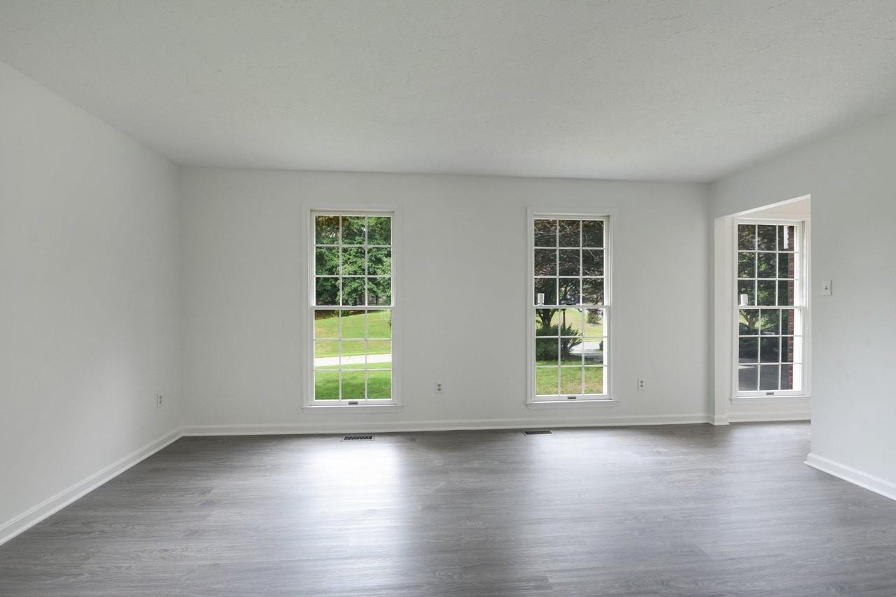 91 Premier Ct - Photo 4 of 48