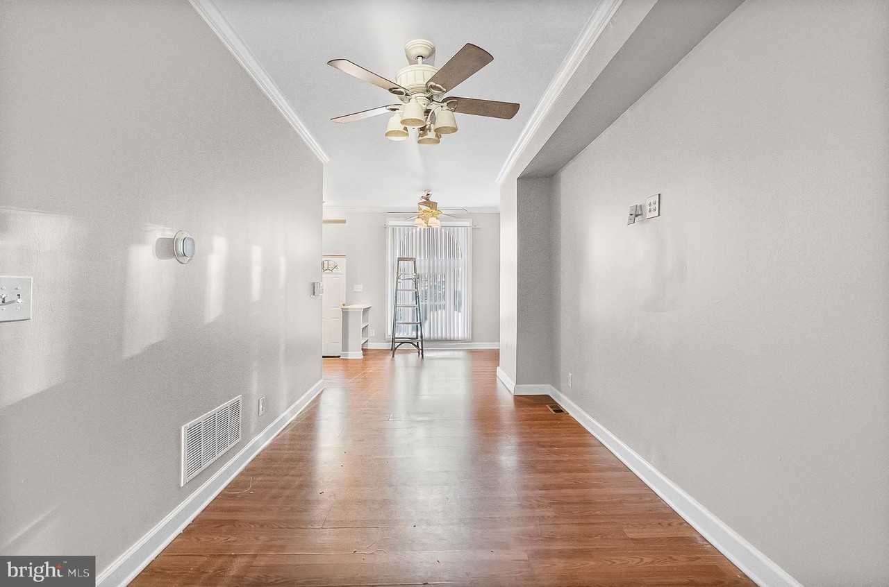 2532 Druid Hill Ave - Photo 4 of 26