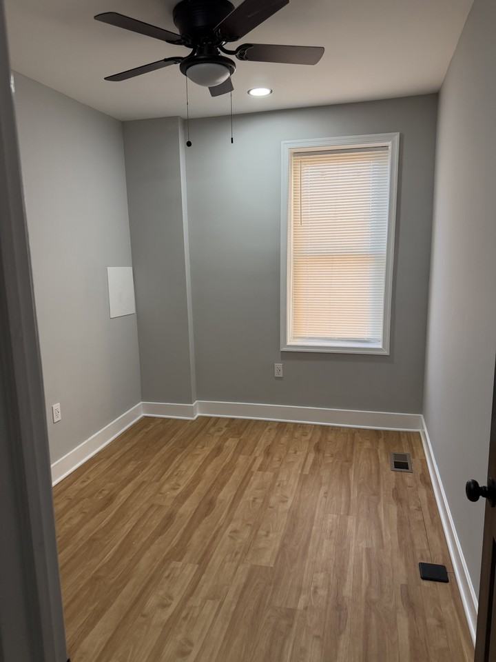 1628 Benhill Avenue #1B - Photo 4 of 15