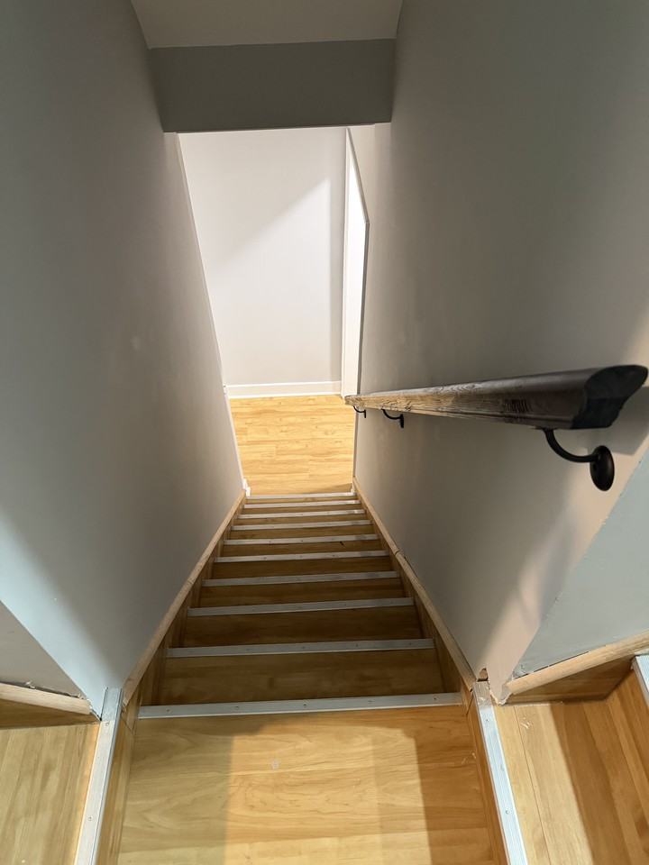 1628 Benhill Avenue #1B - Photo 5 of 15