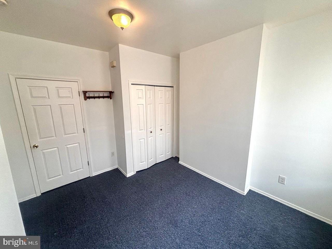 2423 N 16th St #1 - Photo 5 of 13