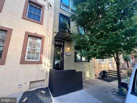 729 S Hutchinson St - Photo 1 of 1