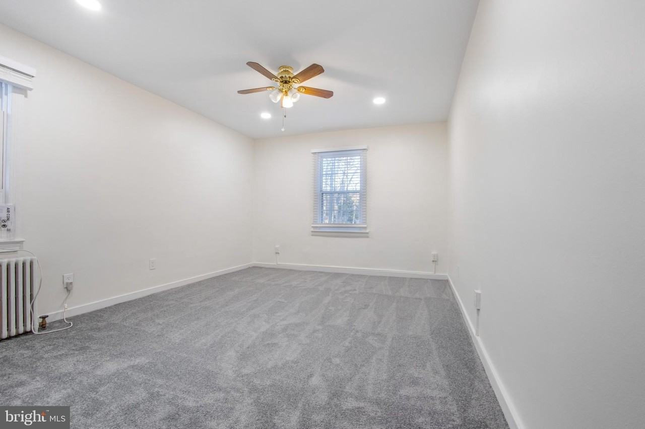 5007 10th St S #2 - Photo 3 of 34