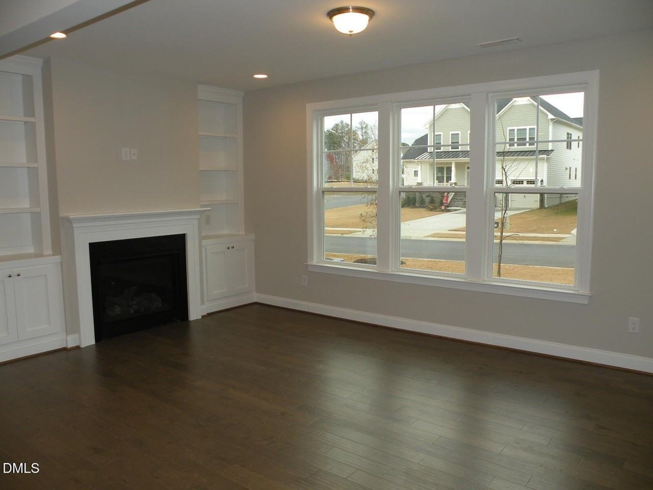132 Tree Hill Ln - Photo 2 of 24