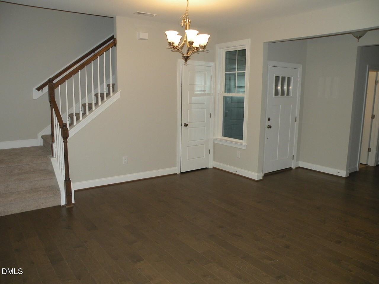 132 Tree Hill Ln - Photo 6 of 24