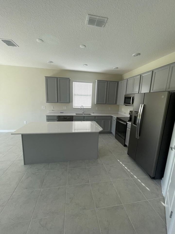 4491 Tahoe Cir - Photo 4 of 16