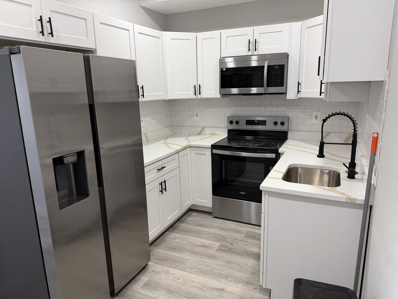 2001 Boone Street - Photo 7 of 9