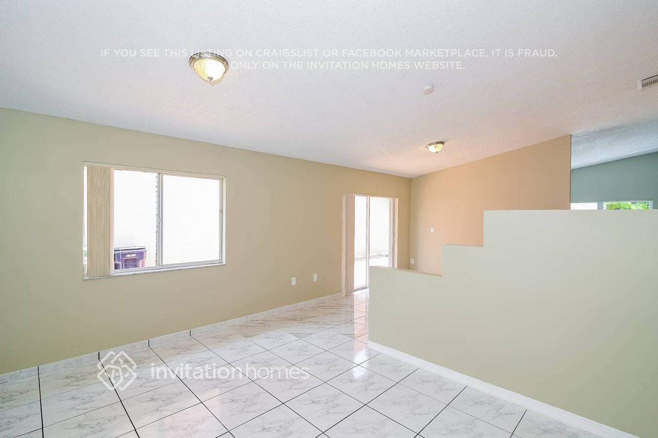 14936 Sw 39th St - Photo 4 of 21