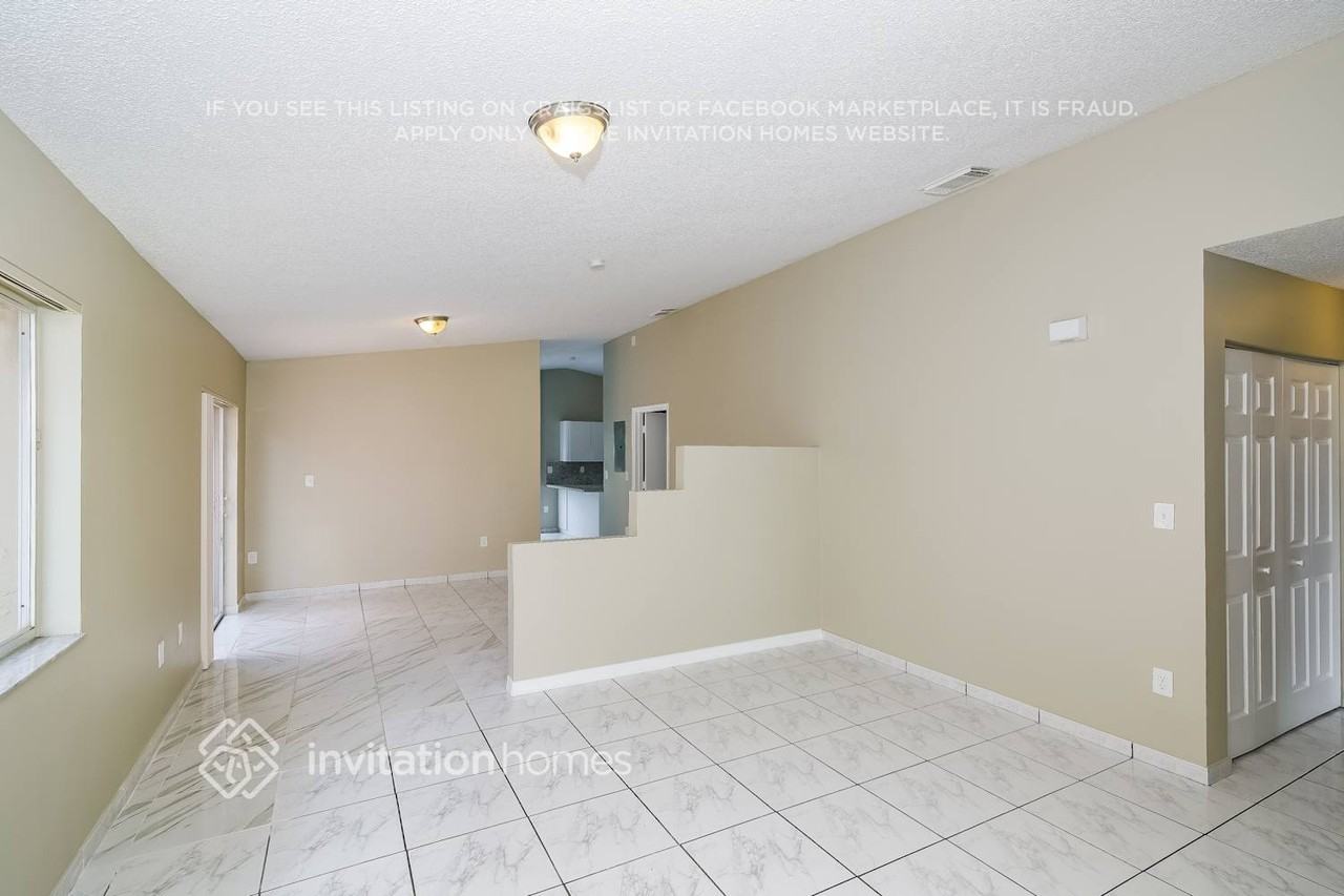 14936 Sw 39th St - Photo 5 of 21