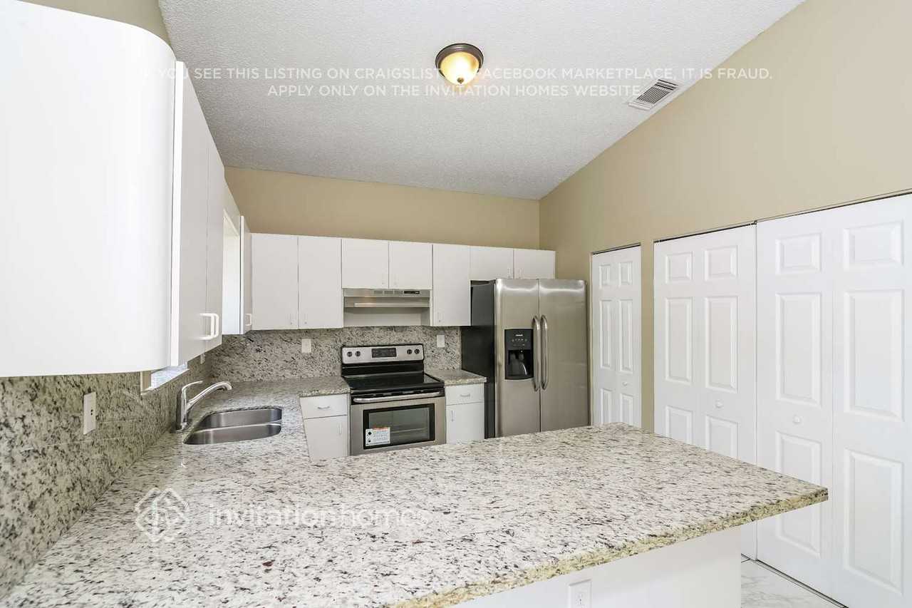 14936 Sw 39th St - Photo 7 of 21