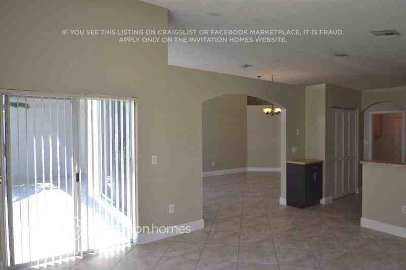2033 Nw 178th Way - Photo 4 of 15