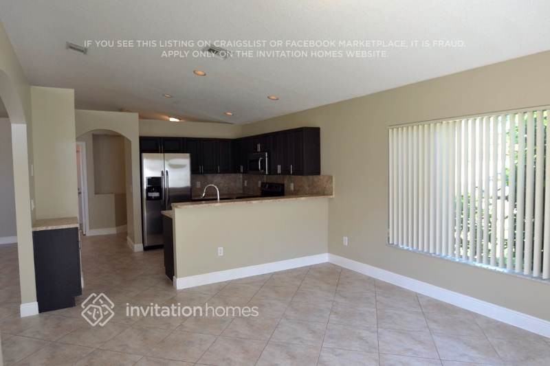 2033 Nw 178th Way - Photo 5 of 15