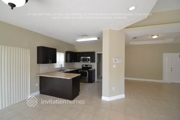 15440 Sw 150th St - Photo 4 of 9