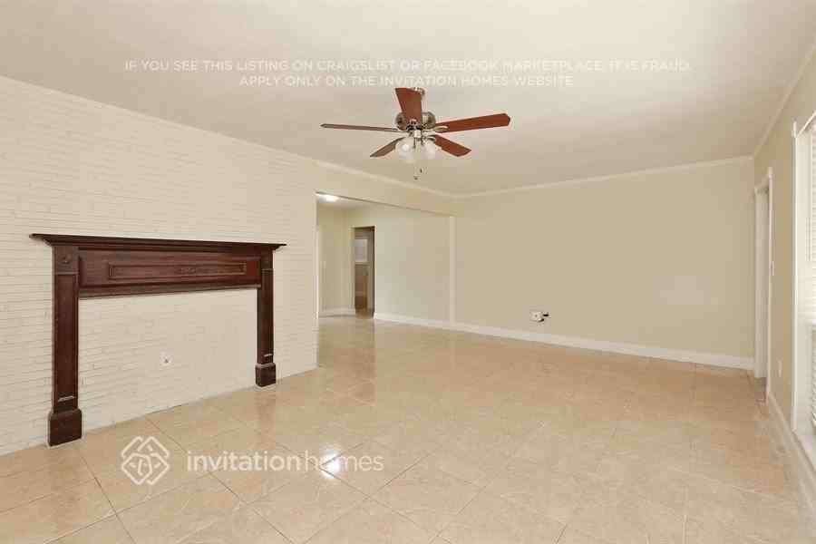 7828 Kismet St - Photo 6 of 27