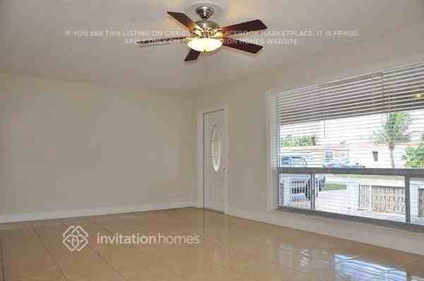 7828 Kismet St - Photo 3 of 27