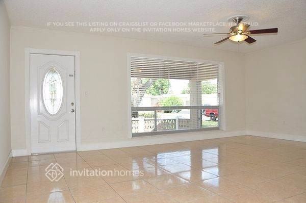 7828 Kismet St - Photo 2 of 27