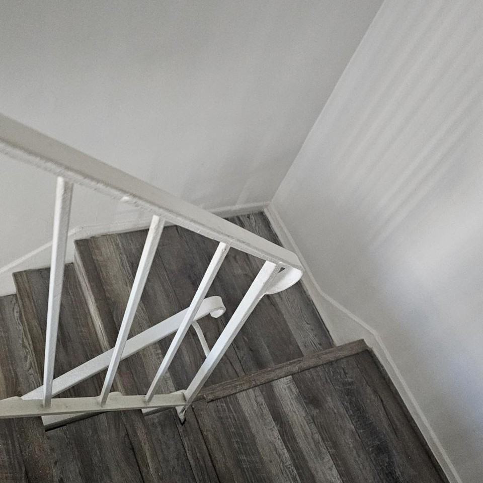 3431 Club Drive Los Angeles CA 90064 - Photo 2 of 3