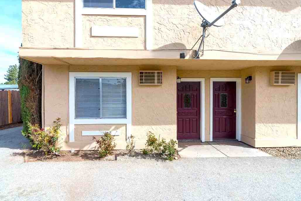 6755 Filbro Dr Apt D - Photo 6 of 20