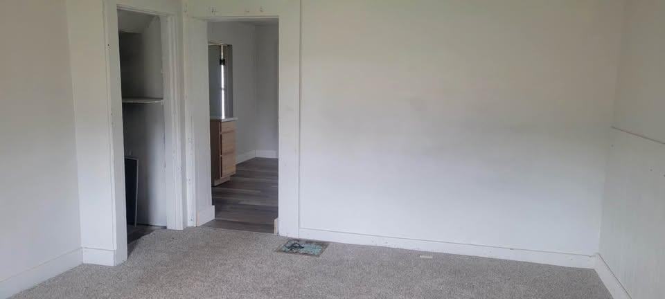 525 E Main St - Photo 3 of 10