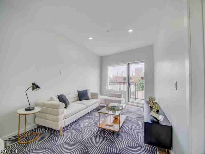 486 Market Street #502 - Photo 5 of 14
