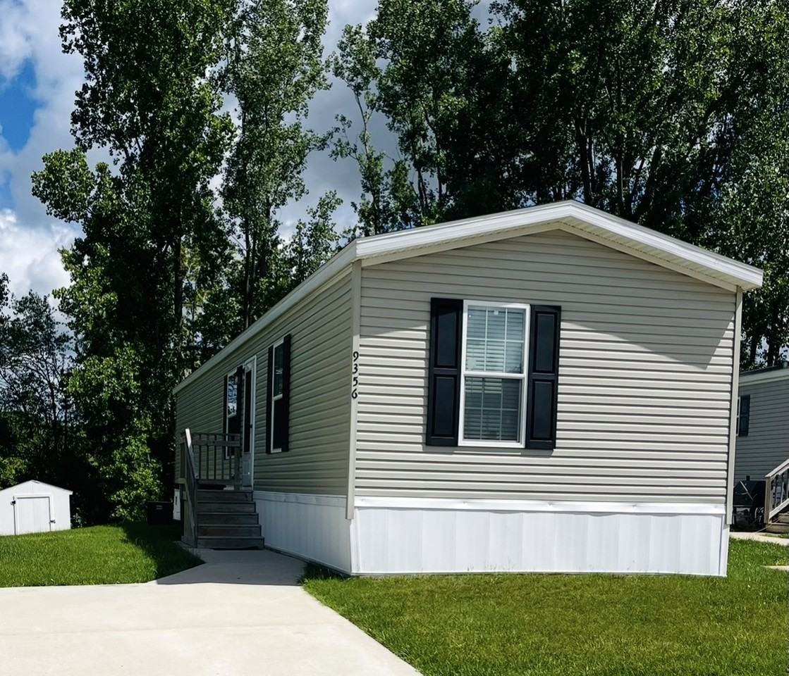 9356 River Dr #141 - Photo 6 of 26