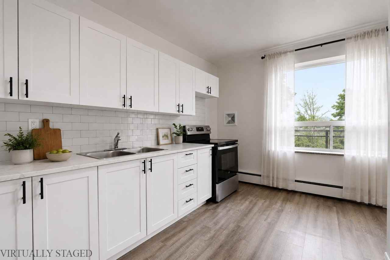 Riverview Towers - Photo 4 of 15