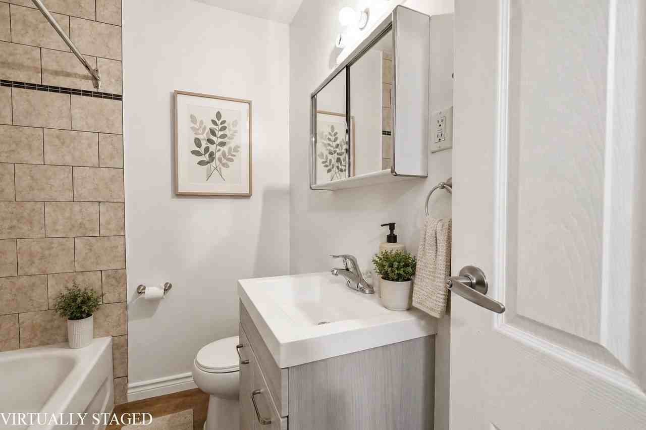 Riverview Towers - Photo 6 of 15