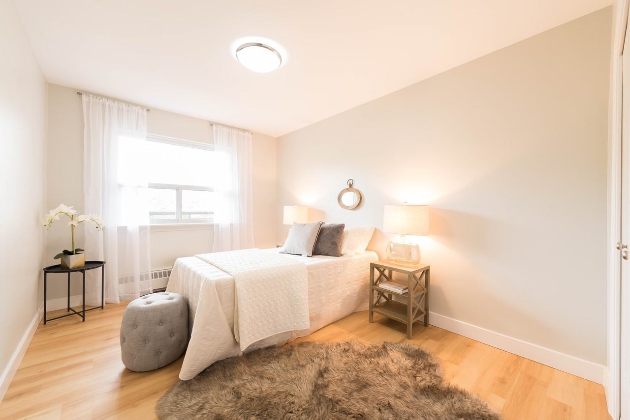 The Kerr - Photo 7 of 14